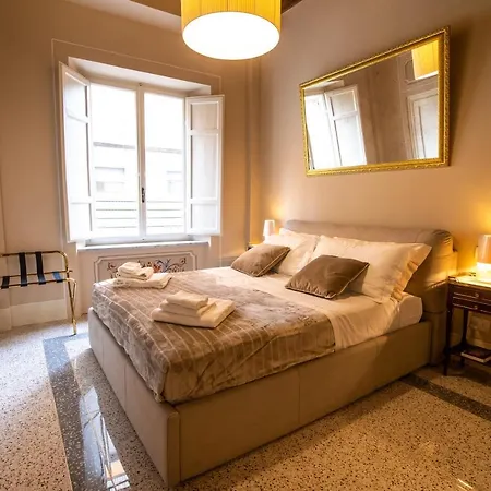 Noble Floor - Luxury Apartment Lucca Exterior foto