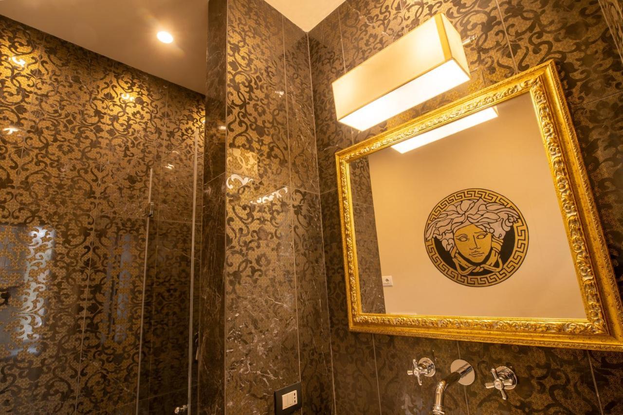 Noble Floor - Luxury Apartment