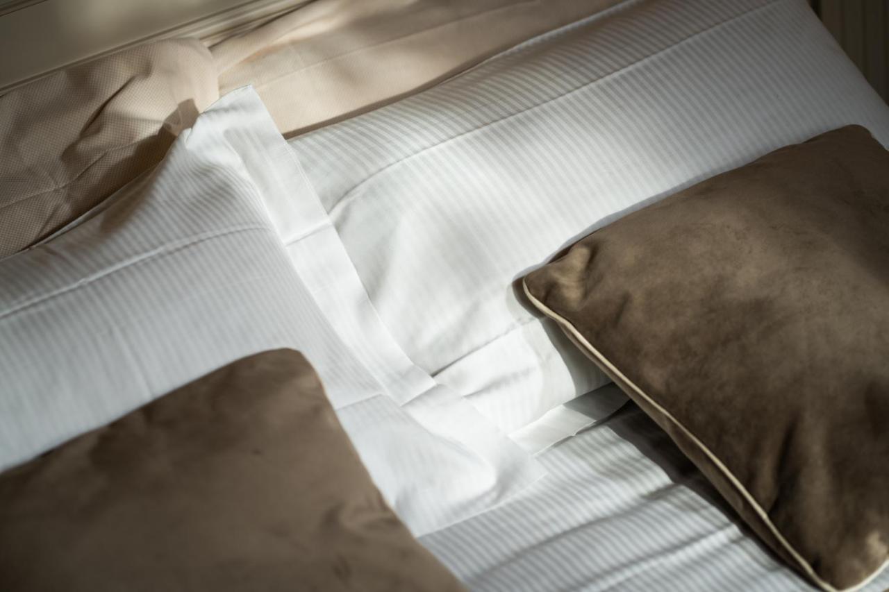 Noble Floor - Luxury *