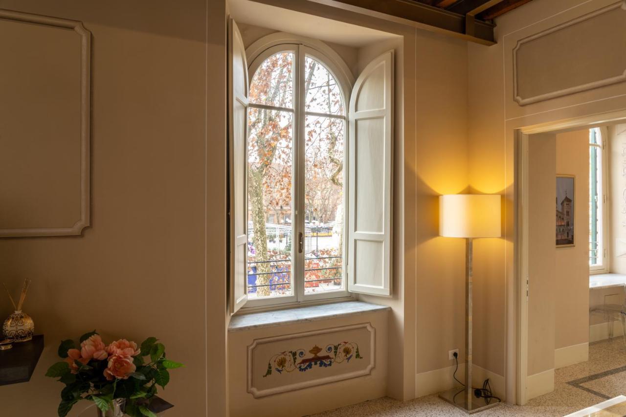 Noble Floor - Luxury Apartment *