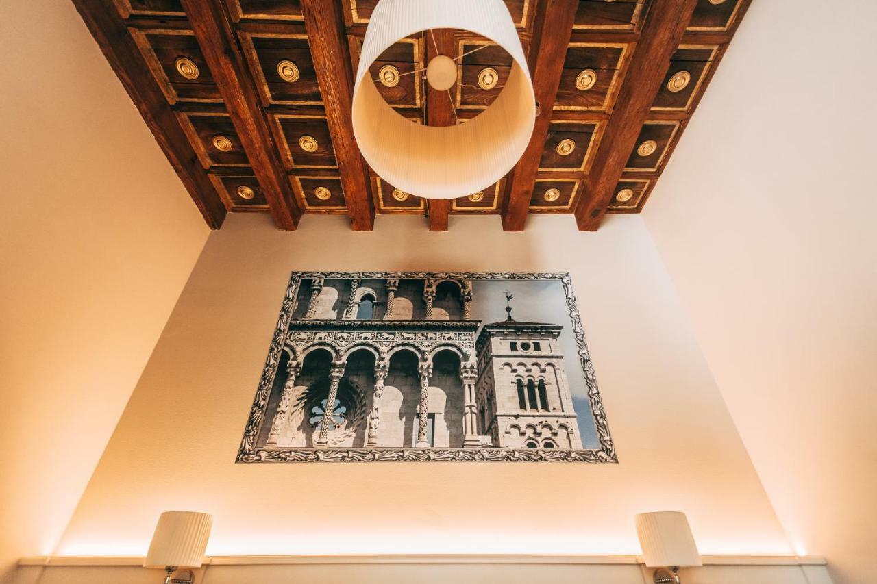 Noble Floor - Luxury